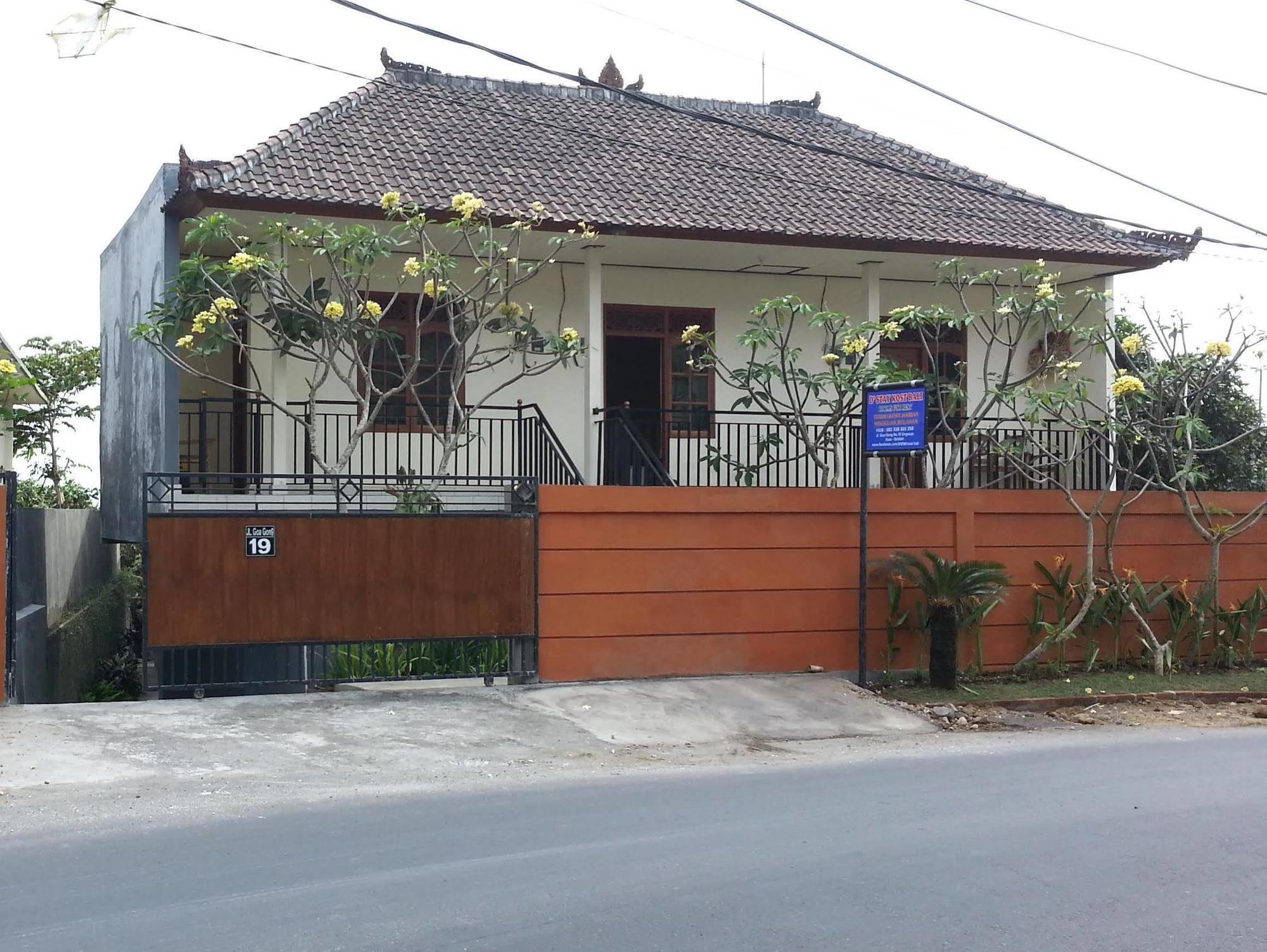 Dstay Kost Bali Jimbaran Exterior foto